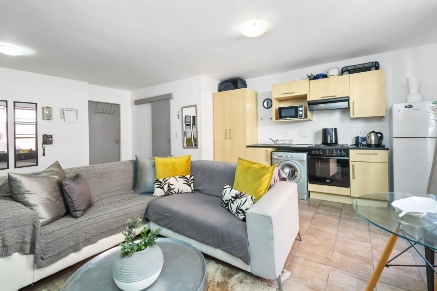 1 Bedroom Property for Sale in Zonnebloem Western Cape